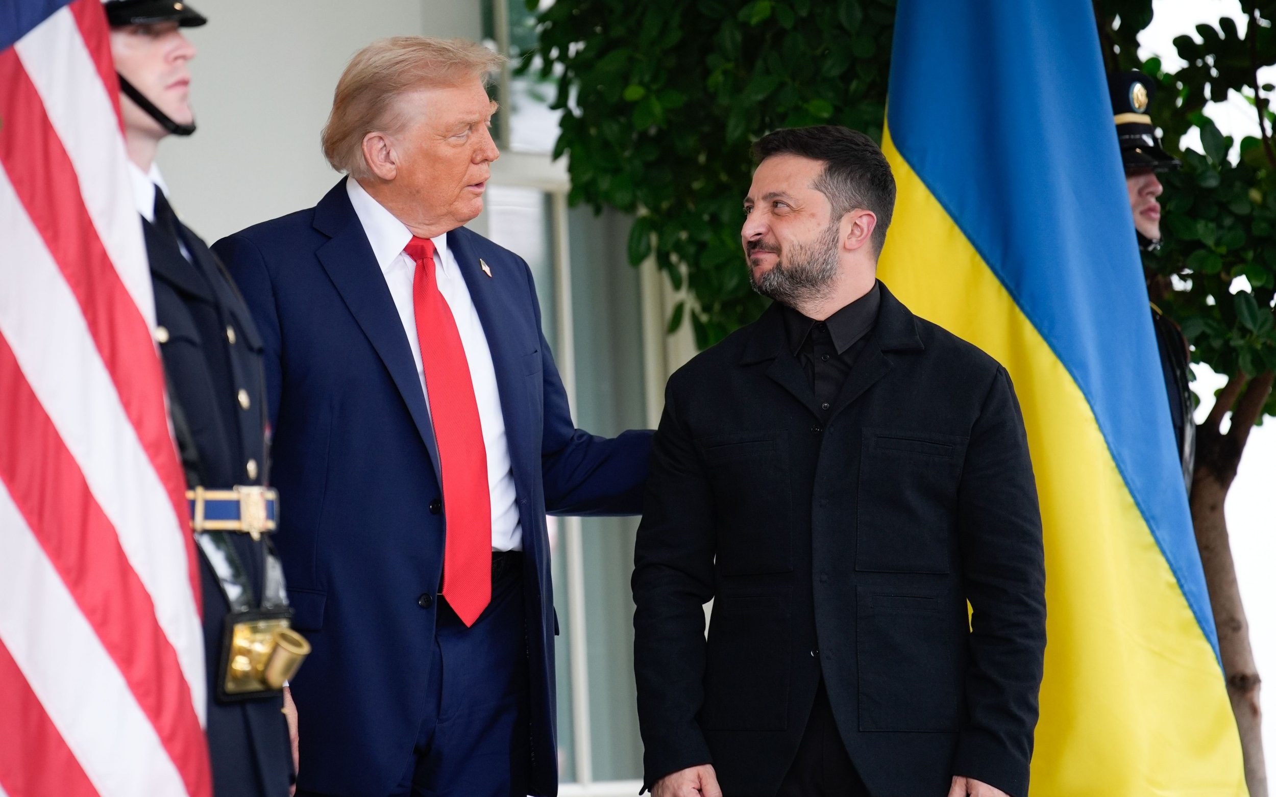 President Donald Trump meets with Ukrainian President Volodymyr Zelensky