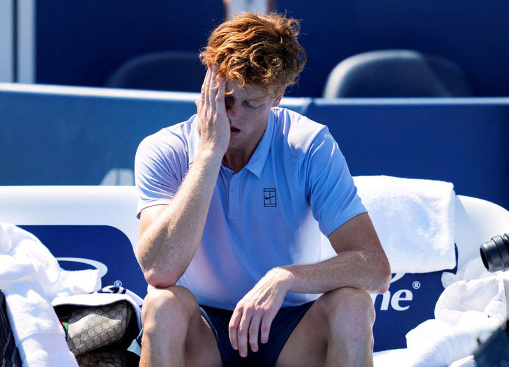 Sinner bỏ cuộc giữa chừng ở chung kết Cincinnati Open 2025