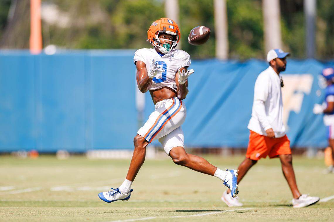 After offseason of buildup, projections for Florida Gators' daunting ...