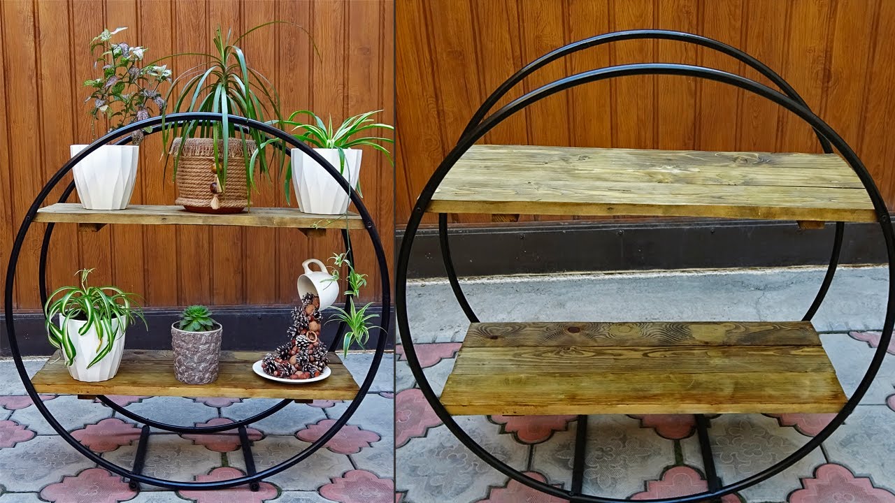 Flower shelf from boards and hoops DIY