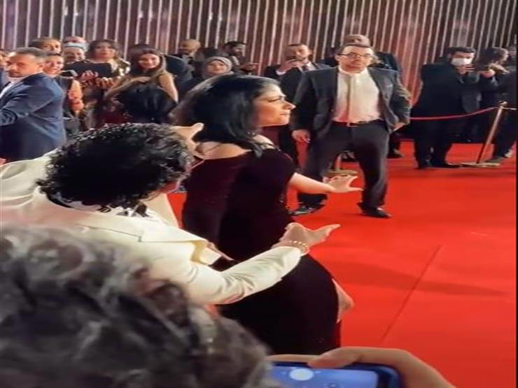 أحمد حلمي ومنى زكي في مهرجان القاهرة السينمائي 4