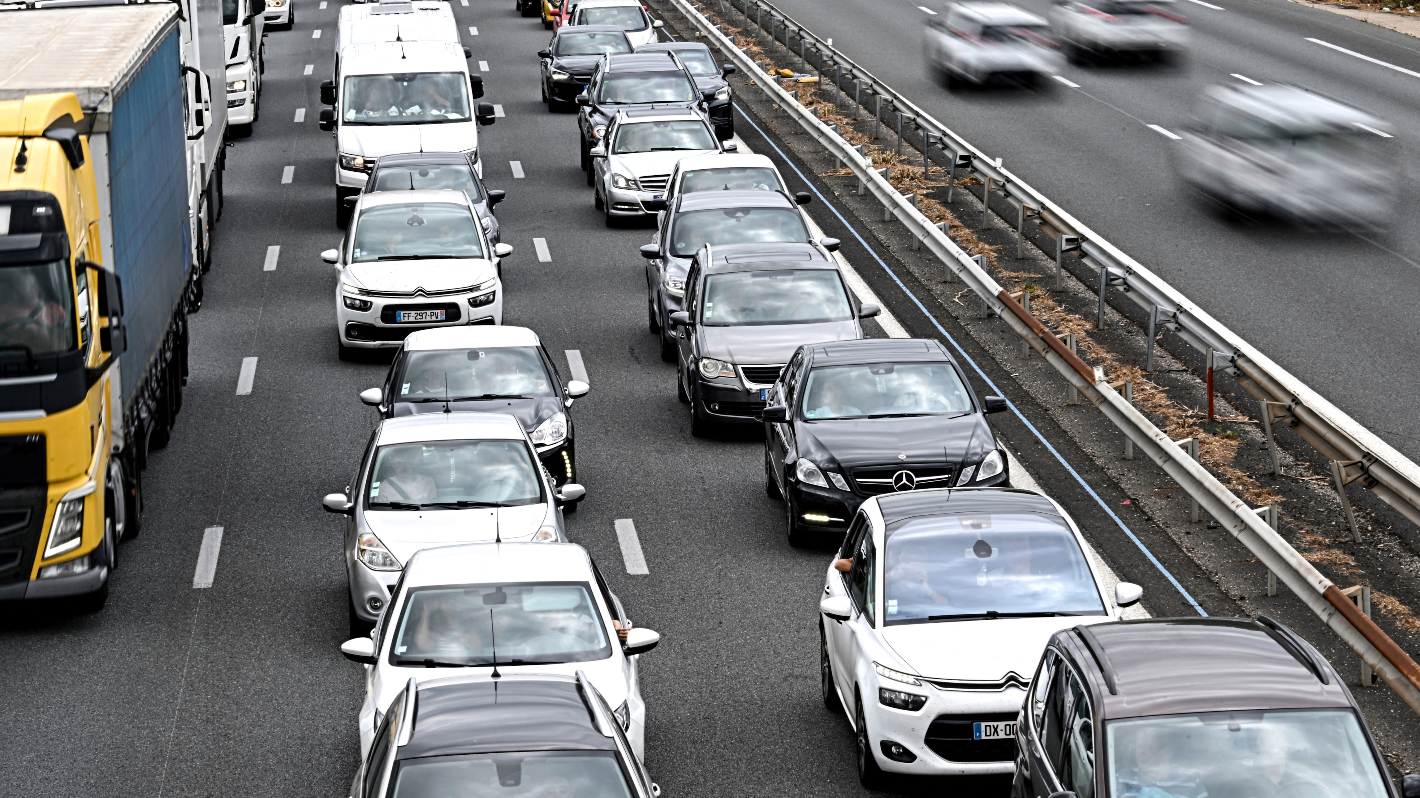 Influencer Nearly #39 Decapitated #39 After Scarf Gets Caught Under Moving