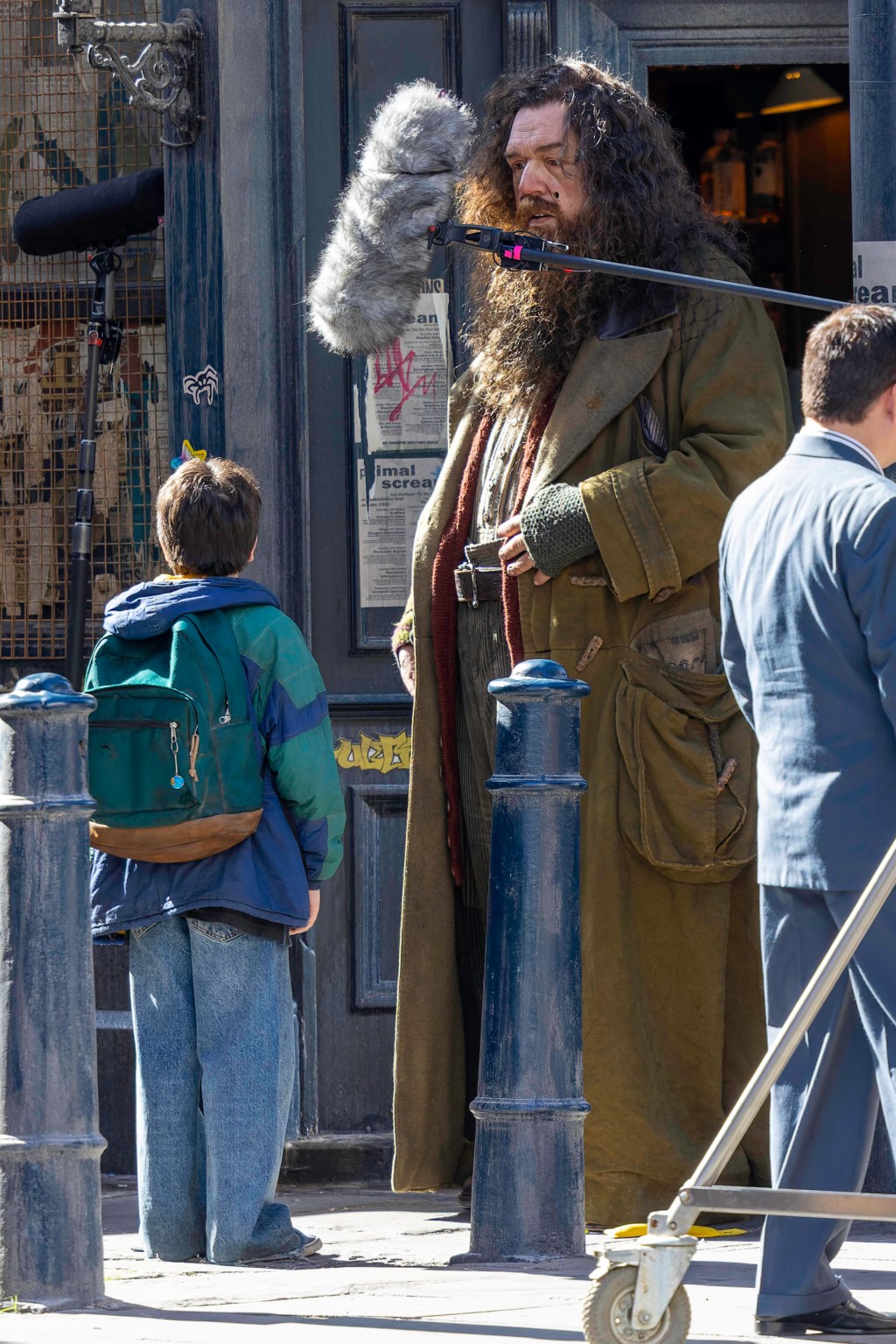 New Harry Potter and Hagrid seen filming HBO series in London for the ...