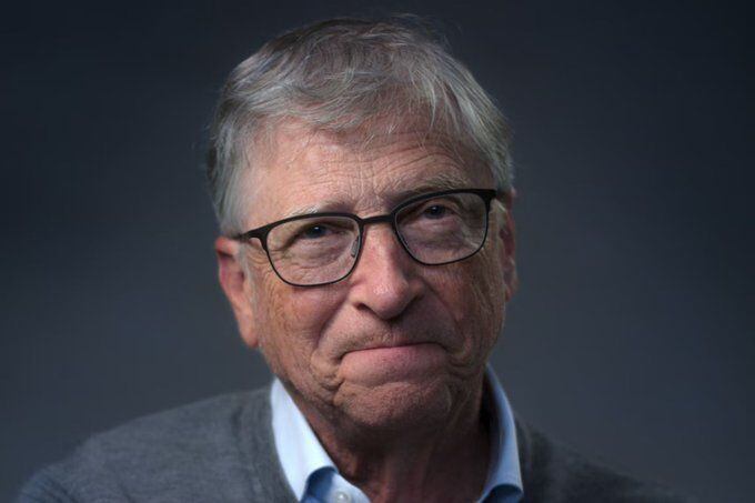 ¿Se acerca el fin de los celulares? La advertencia de Bill Gates que podría cambiar el uso de esta tecnología