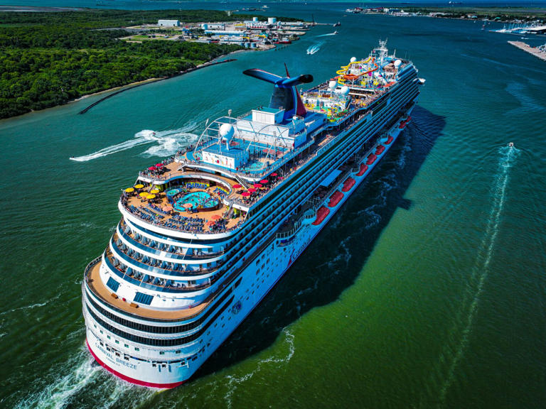 Tragedy Strikes At Carnival S Newly Opened Celebration Key Resort As