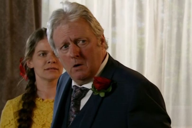 Coronation Street legend working in coffee van after admitting acting ...