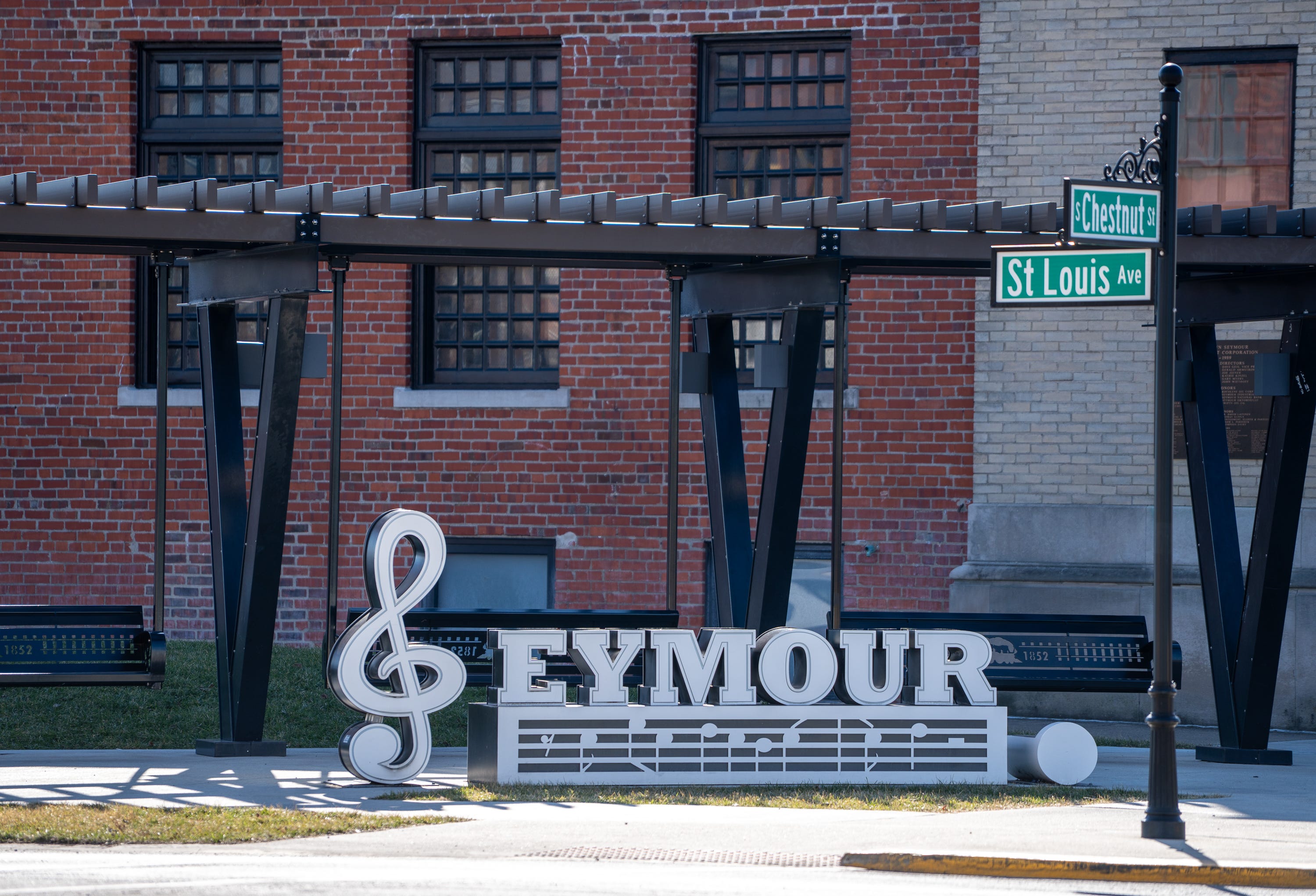 FBI investigation in Seymour, Indiana ends with 11 undocumented ...