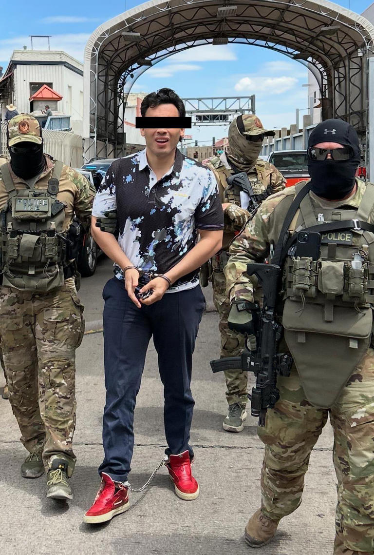 ¡Esposado y encadenado! Revelan foto de la deportación de Julio César Chávez Jr. a México