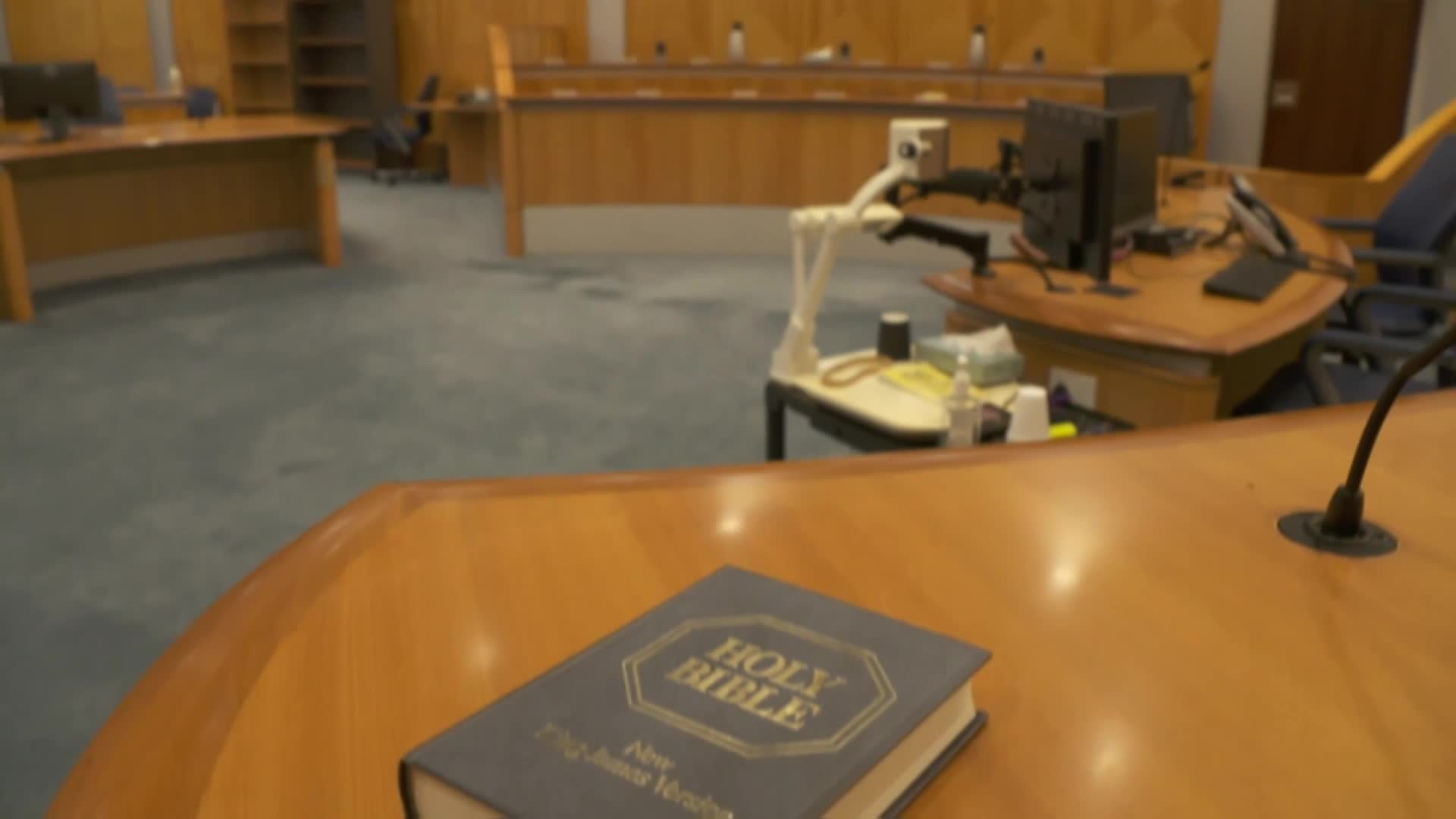 Pilot’s family members accused of fabricating evidence in Wright trial