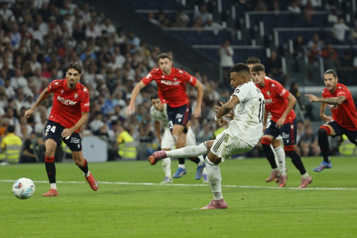 Real Madrid vence Osasuna com penálti de Mbappé na estreia na Liga Real Madrid vence Osasuna com penálti de Mbappé na estreia na Liga