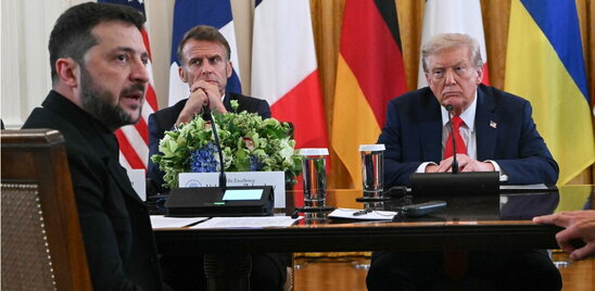 Lavori in corso per un trilaterale con Putin e Zelensky. Trump cancella le sue vacanze. Og...