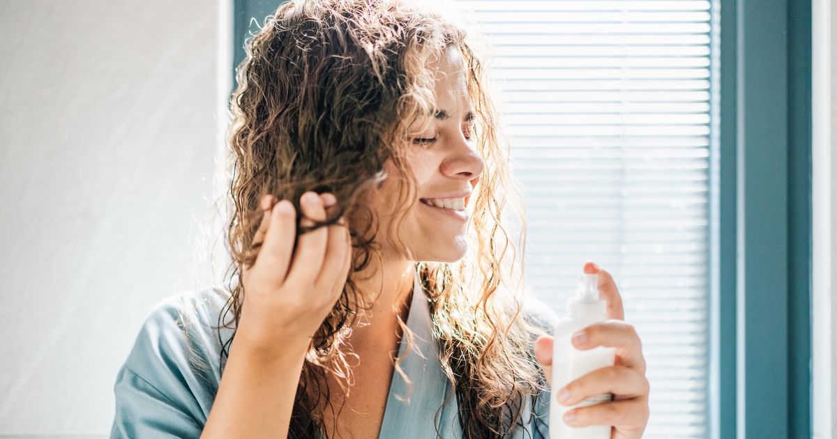 Perfekt für feines Haar: Dieses leichte Anti-Frizz-Serum von Asam Beauty