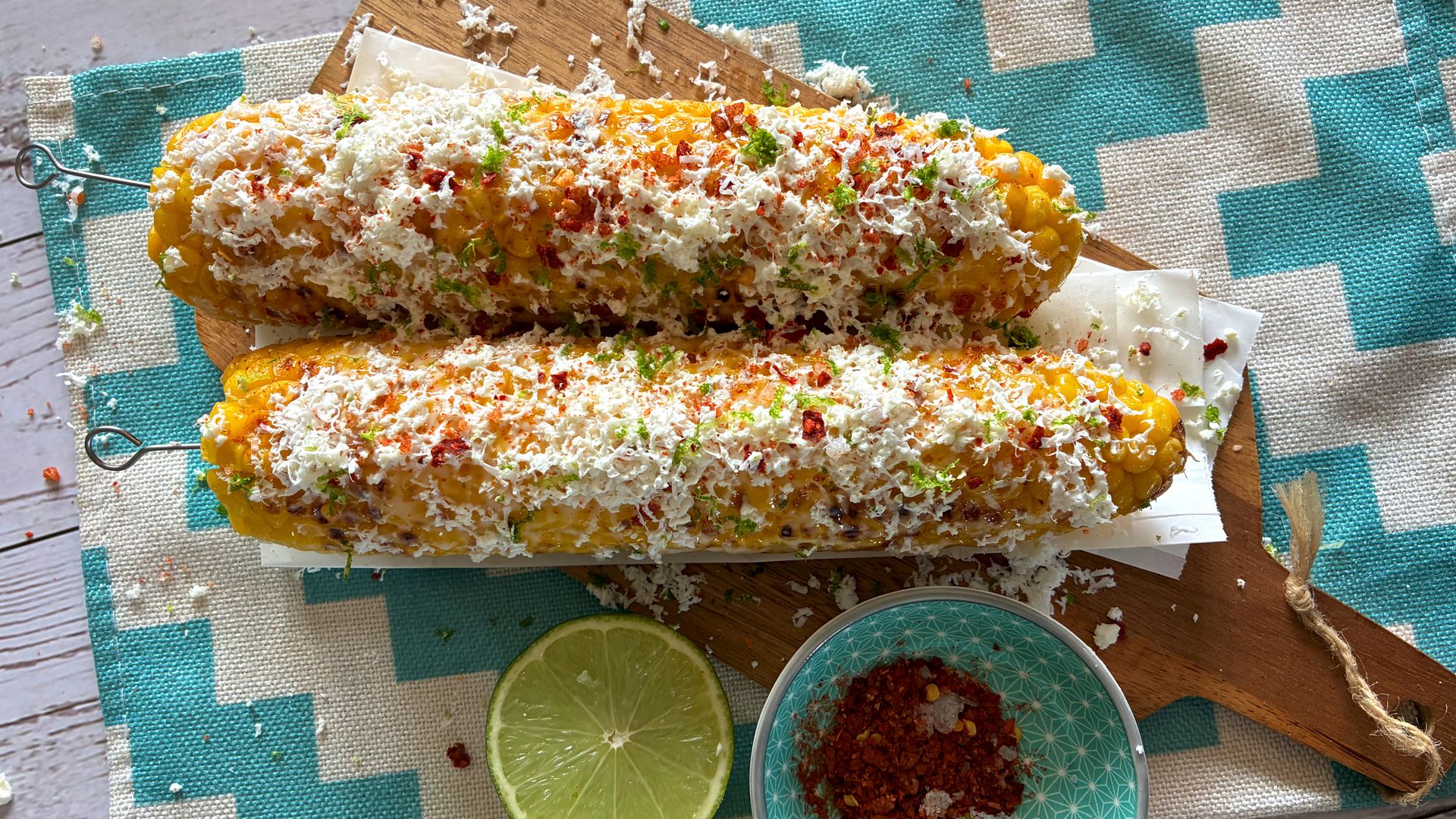 Günstiges Rezept für Elote, gegrillte mexikanische Maiskolben