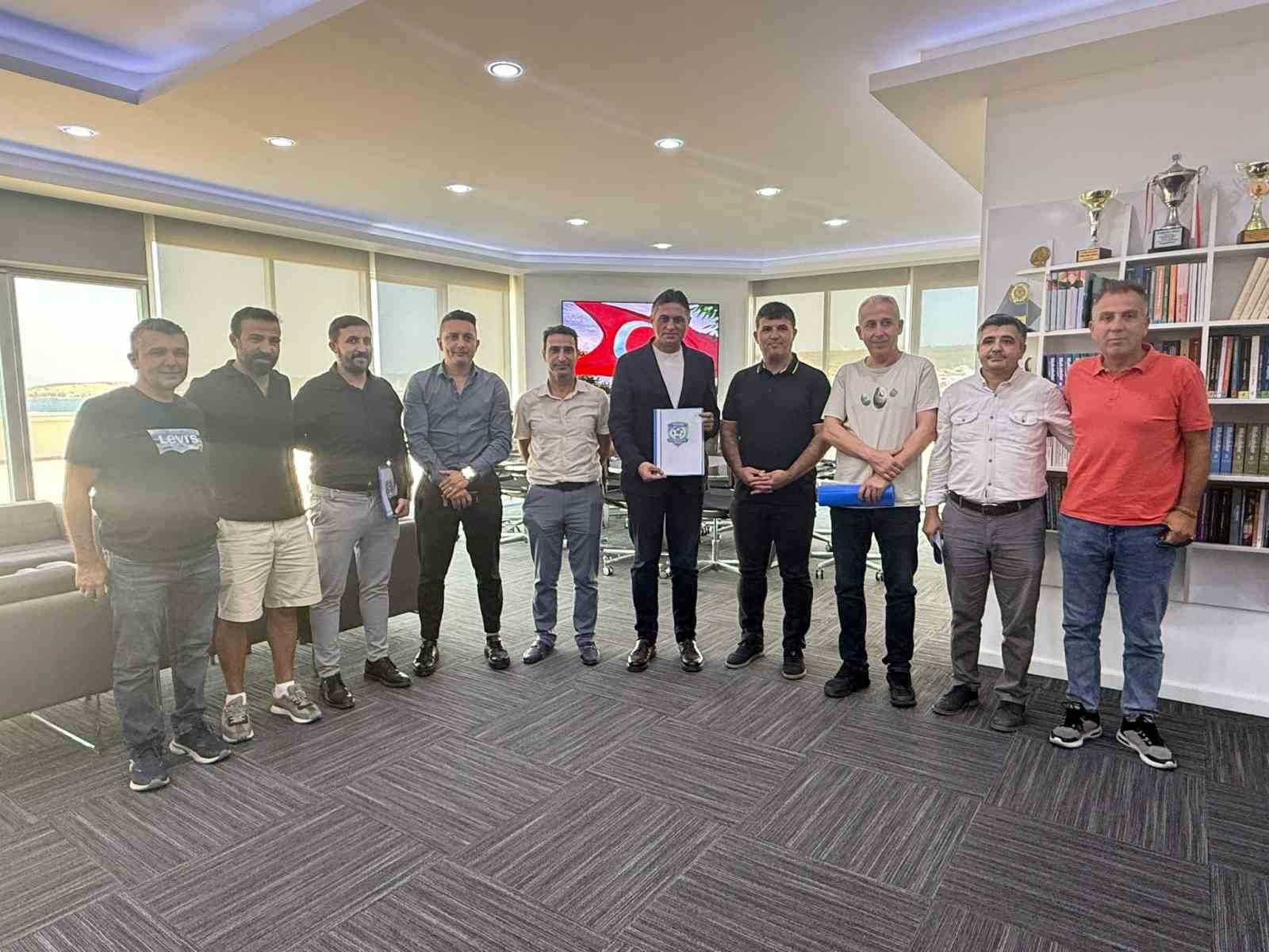 Aliağa’da Master Futbol Turnuvası başlıyor