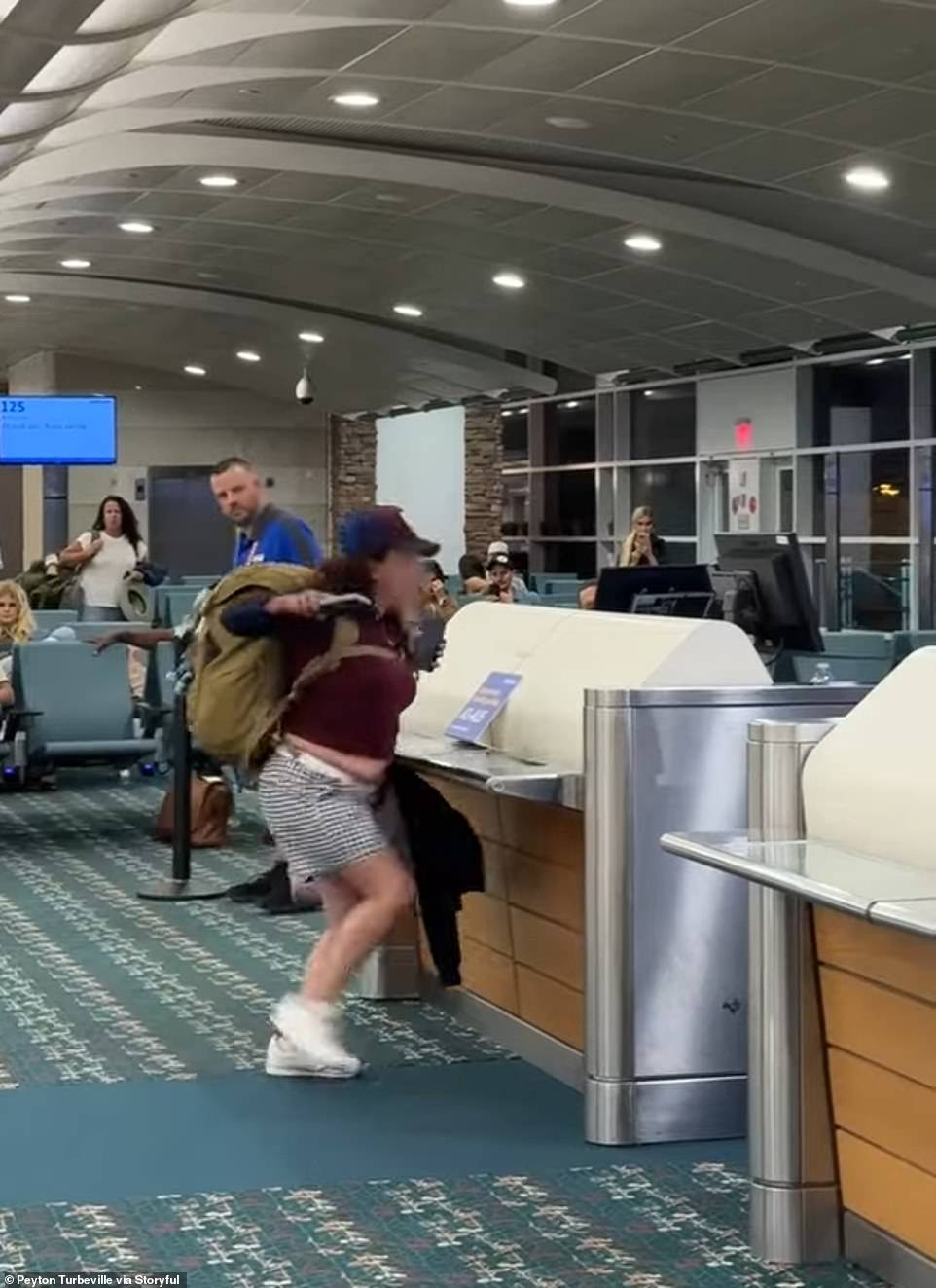 Passenger attacks Southwest gate agent during airport meltdown