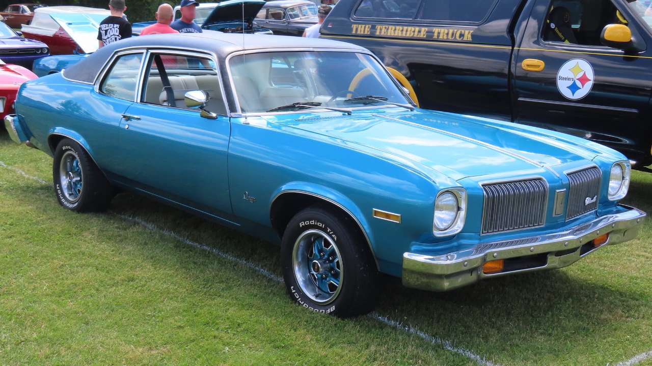 Oldsmobile Omega