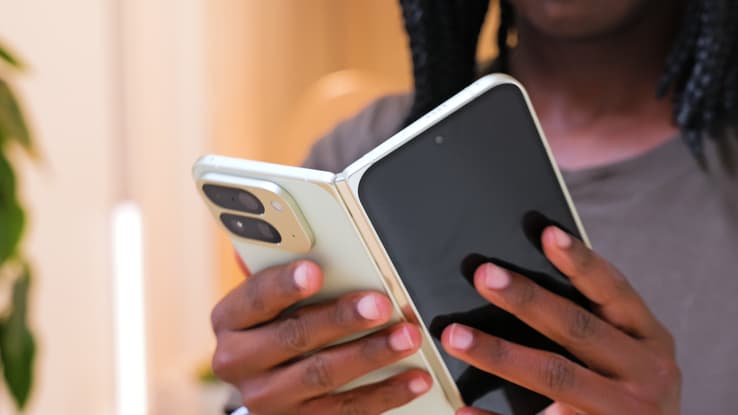 Coach photo, Meilleure prise automatique... Google continue de miser sur la photo et l'IA pour ses Pixel 10