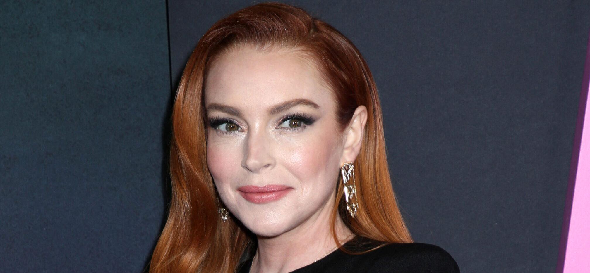 Lindsay Lohan's 'Fresh Face' Post Has Fans Clamoring For Her Secrets(00)