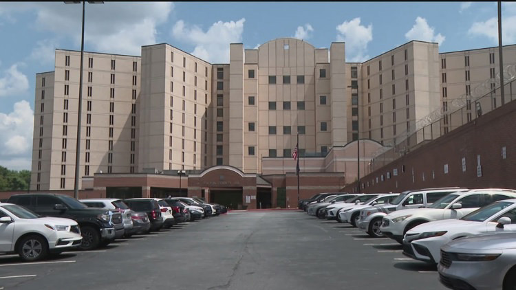 Fulton County commissioners approve plan to fund renovations for jail Fulton County commissioners approve plan to fund renovations for jail
