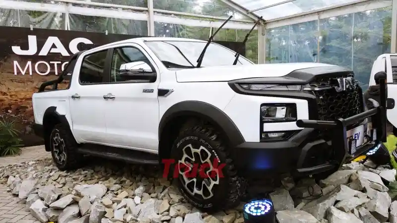 JAC Panaskan Persaingan Mobil Niaga Listrik, Tiga Model Baru Hadir