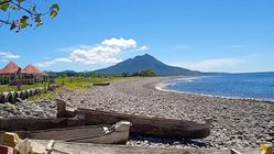 Panduan Wisata Pantai Ligota: Rute, Fasilitas, dan Tips Lokal