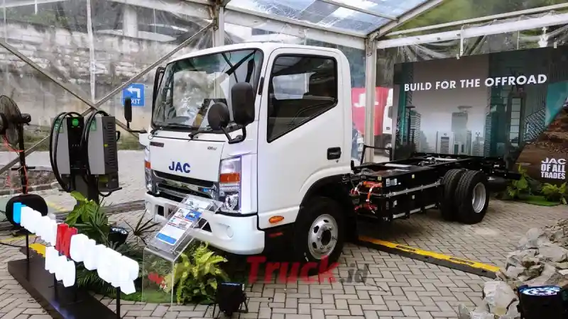 JAC Panaskan Persaingan Mobil Niaga Listrik, Tiga Model Baru Hadir
