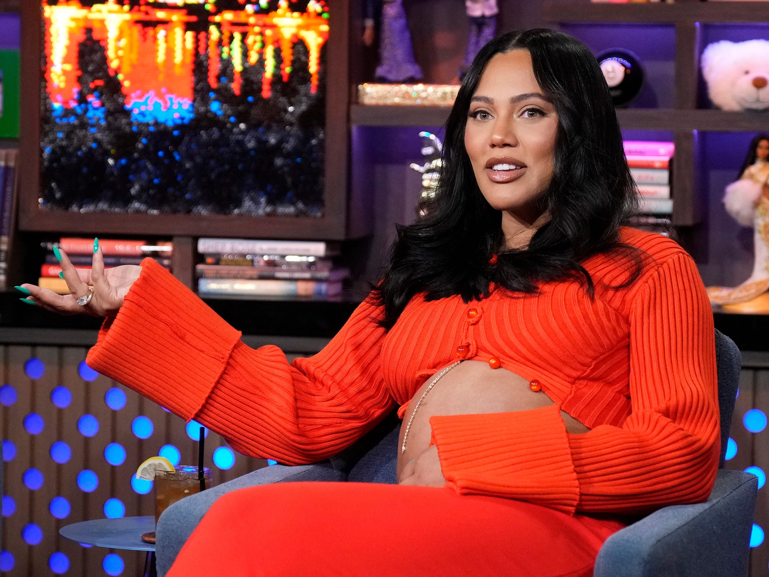 Ayesha Curry says mom guilt is real — but so is her need to keep her own  identity