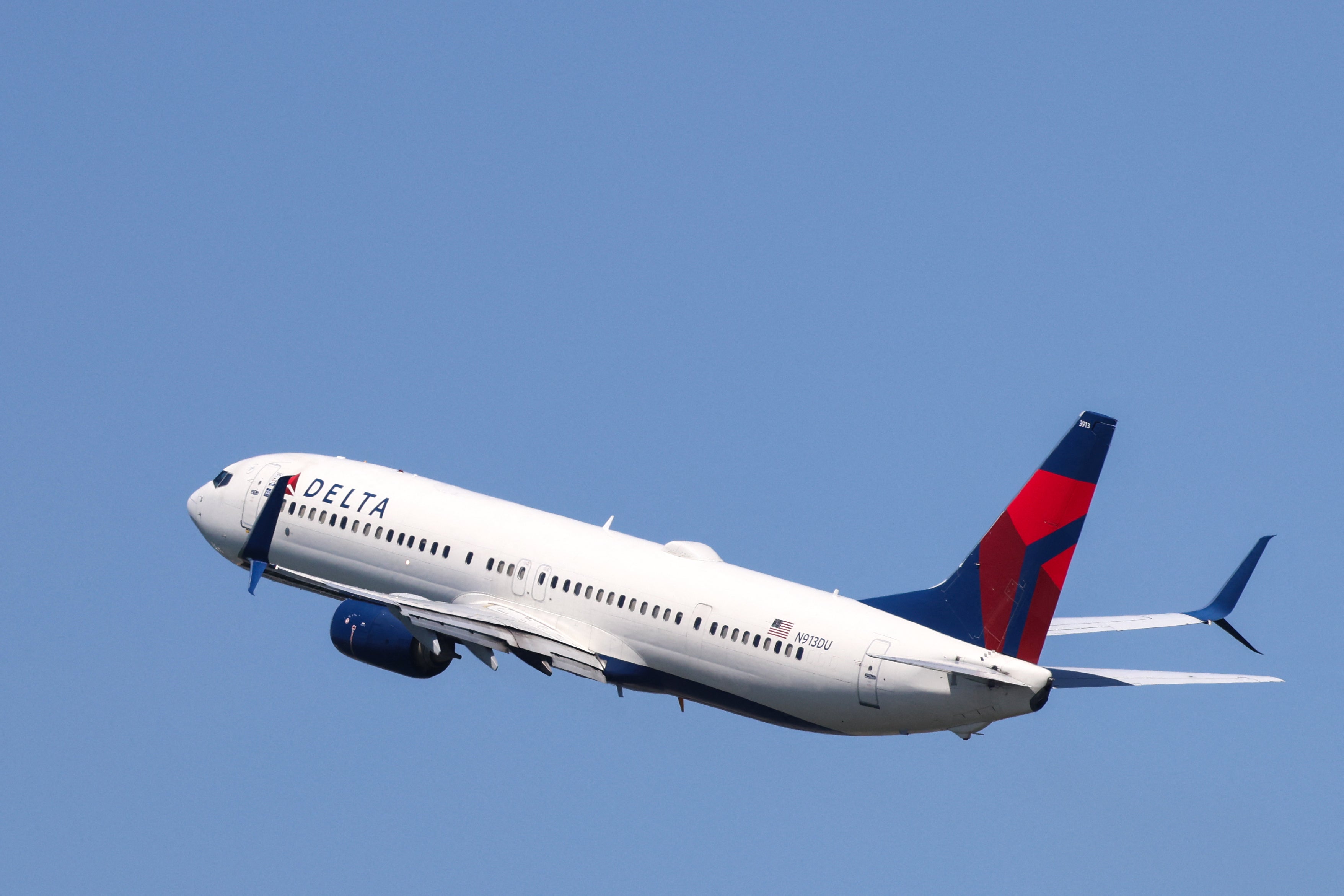 Delta flight attendant pops emergency slide before takeoff in 100,000