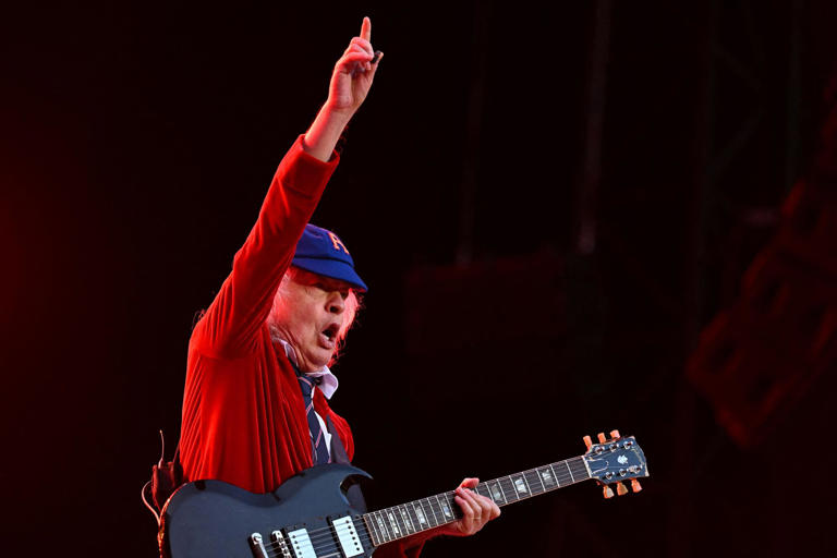 AC/DC Edinburgh Murrayfield: Remembering rock band's 75p student union ...