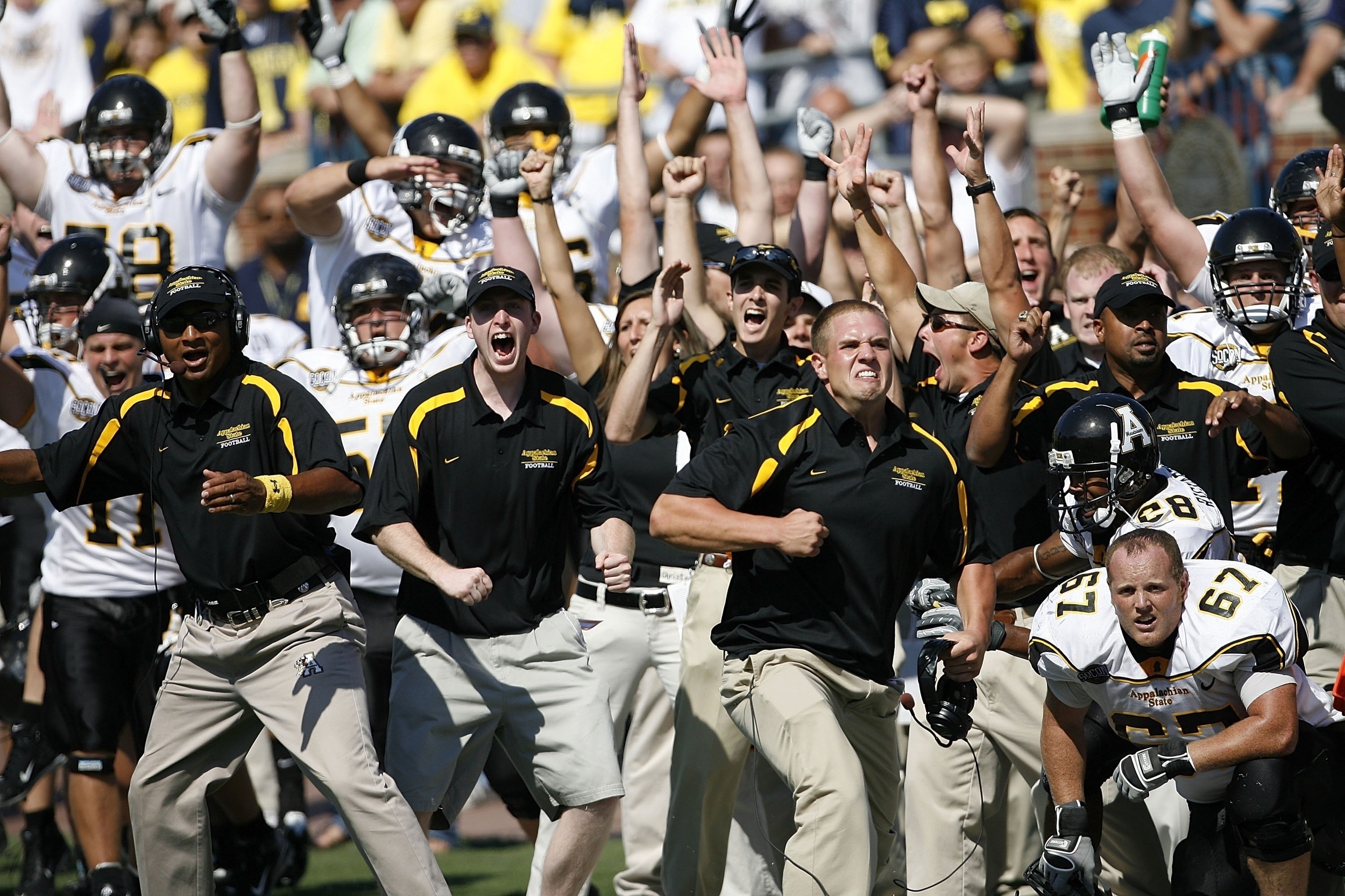 the-20-biggest-college-football-season-opening-upsets-of-all-time