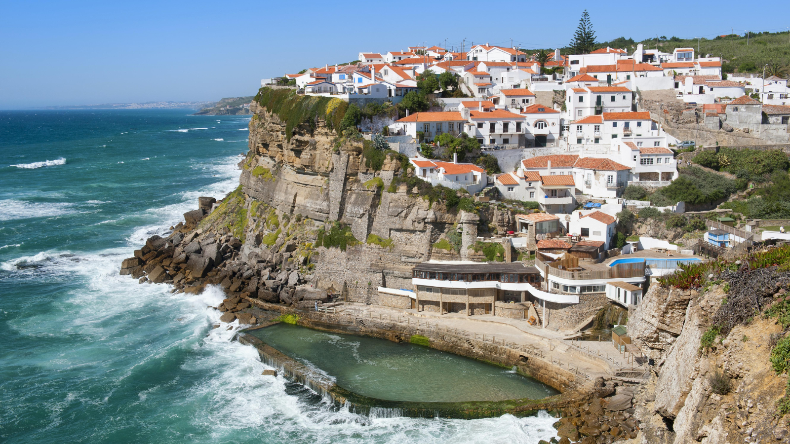 Adieu Lisbonne Et Porto Voici Le Charmant Petit Village O Tout Le 