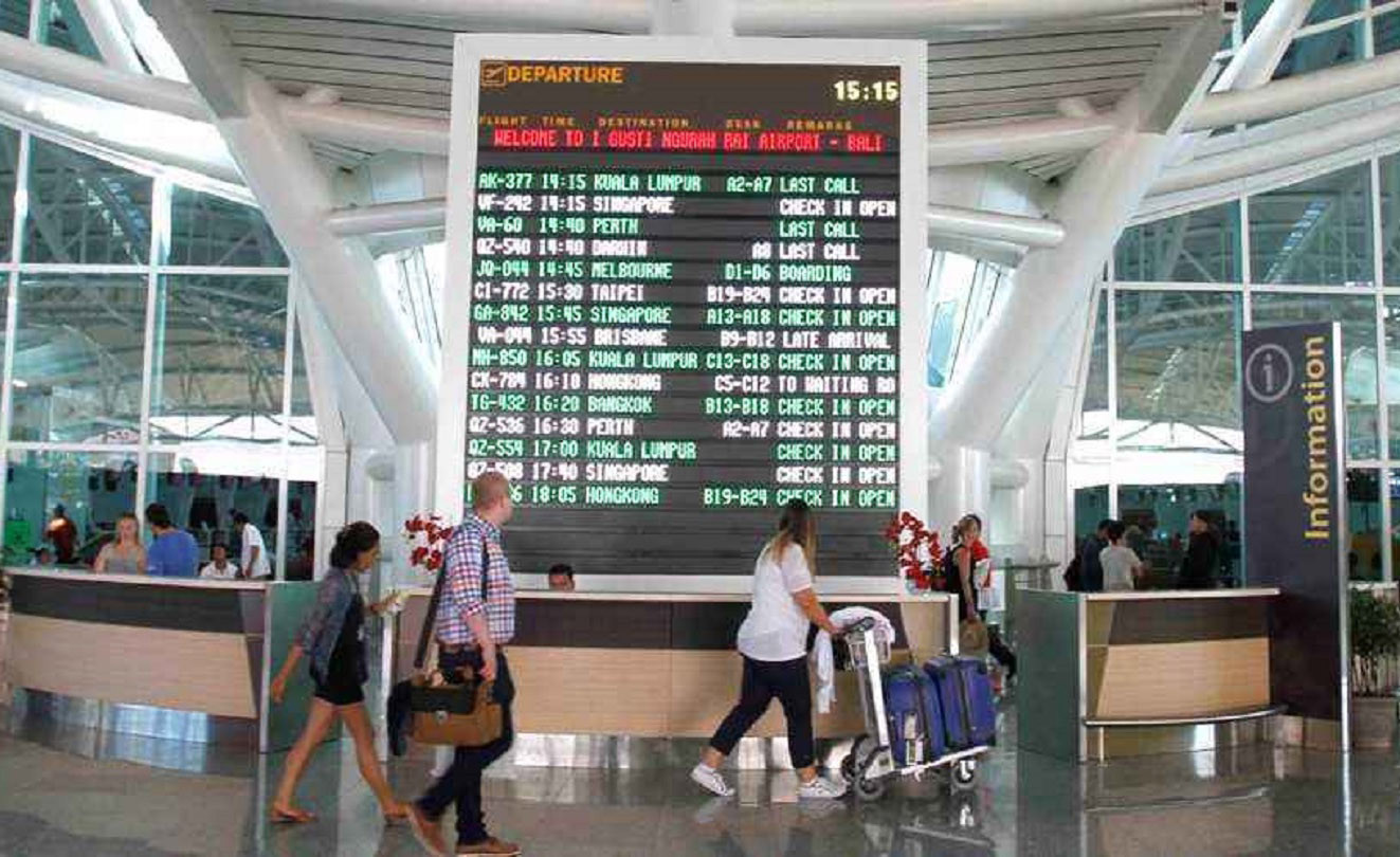 Arus Balik Nataru 2026: Penumpang Bertambah di Bandara Ngurah Rai