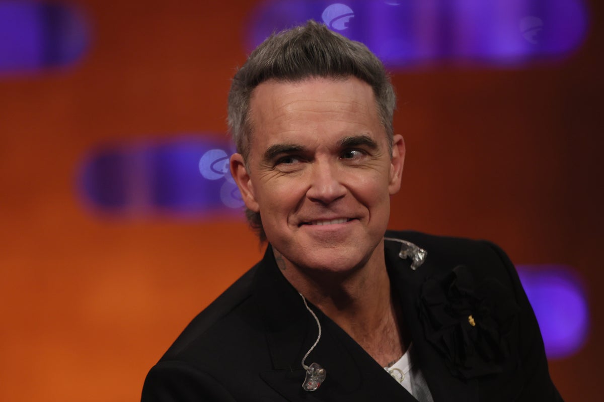 Robbie Williams Admits He Would Open For Oasis Years After Famous