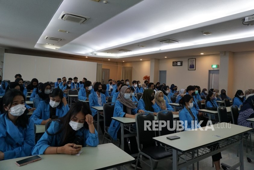 UNM Wujudkan Kemerdekaan Ekonomi Digital dengan Prodi Manajemen Bisnis Digital