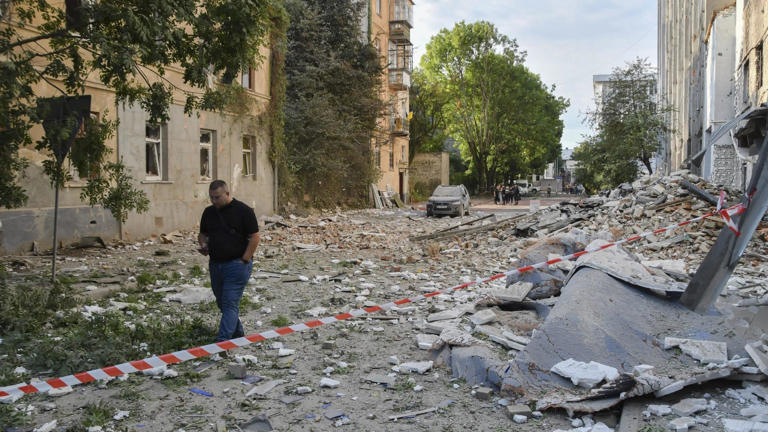  Ucrania anuncia un ataque masivo ruso con 574 drones y 40 misiles durante la noche 