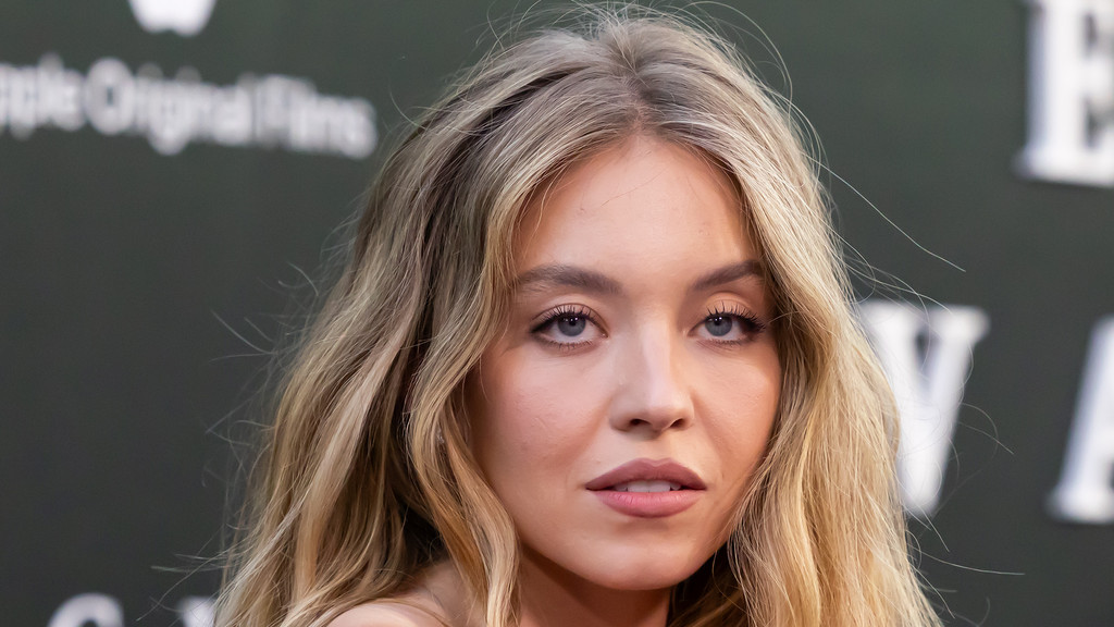 Sydney Sweeney addresses backlash over bathwater soap launch(00)