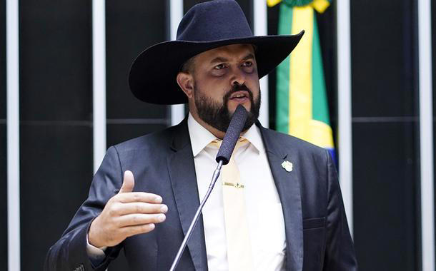 Zé Trovão ameaça Moraes em discurso na Câmara: “vamos acabar com a sua vida” (vídeo)