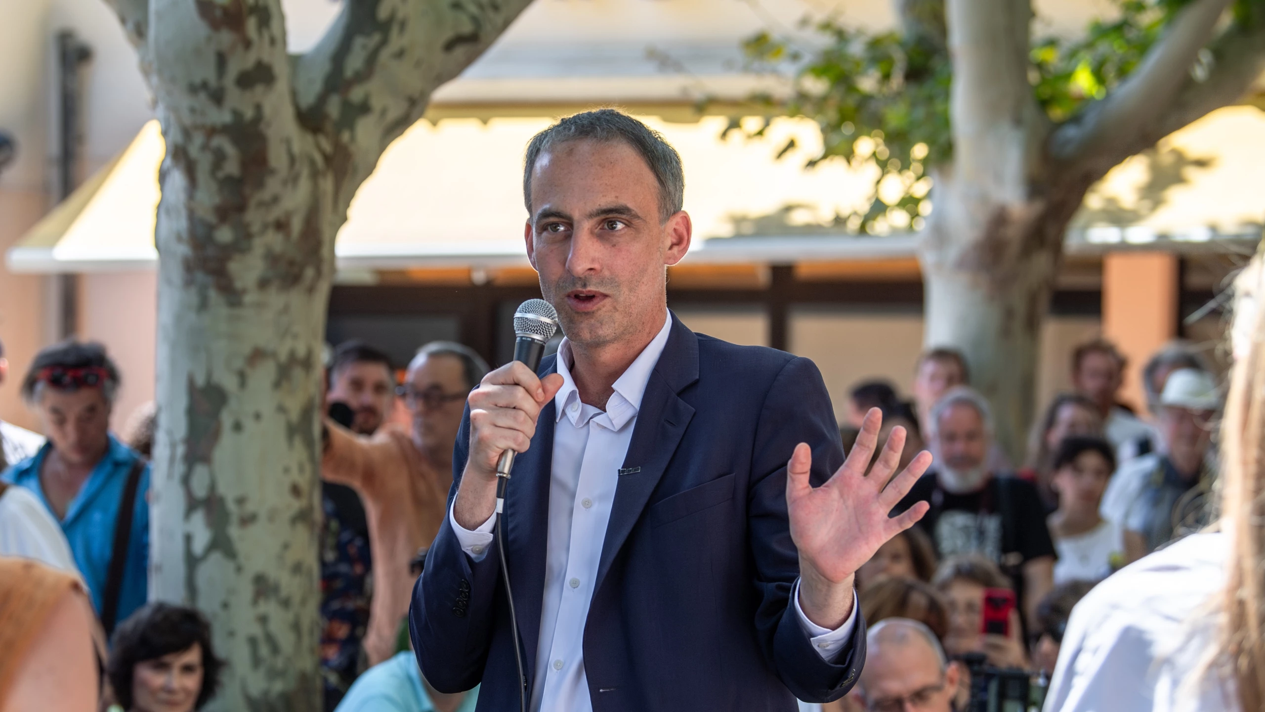 a-gauche-il-y-aura-deux-offres-politiques-en-2027-affirme-rapha-l