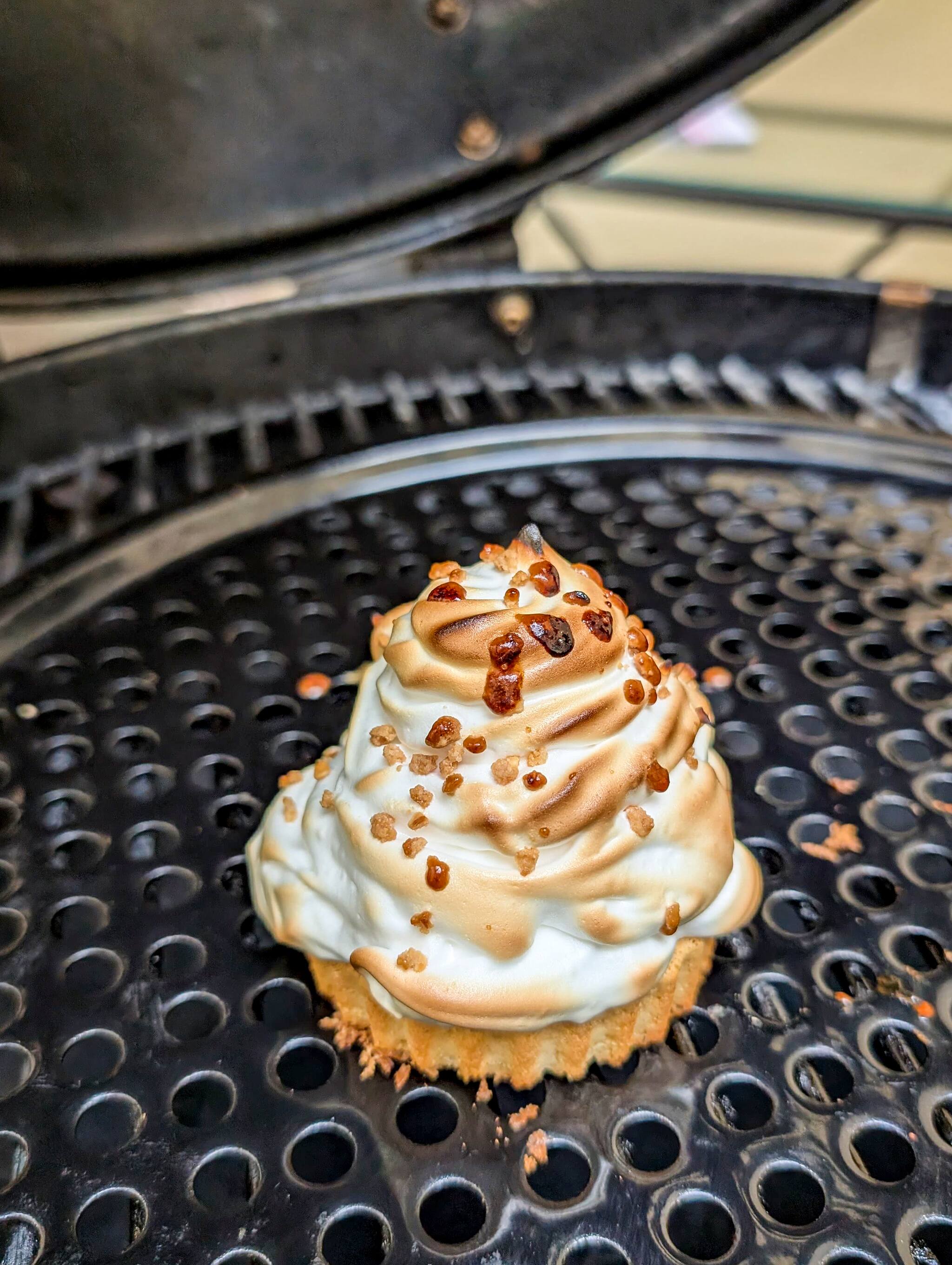 Eis vom Grill: Rezeptideen für heißkalte Desserts im Sommer