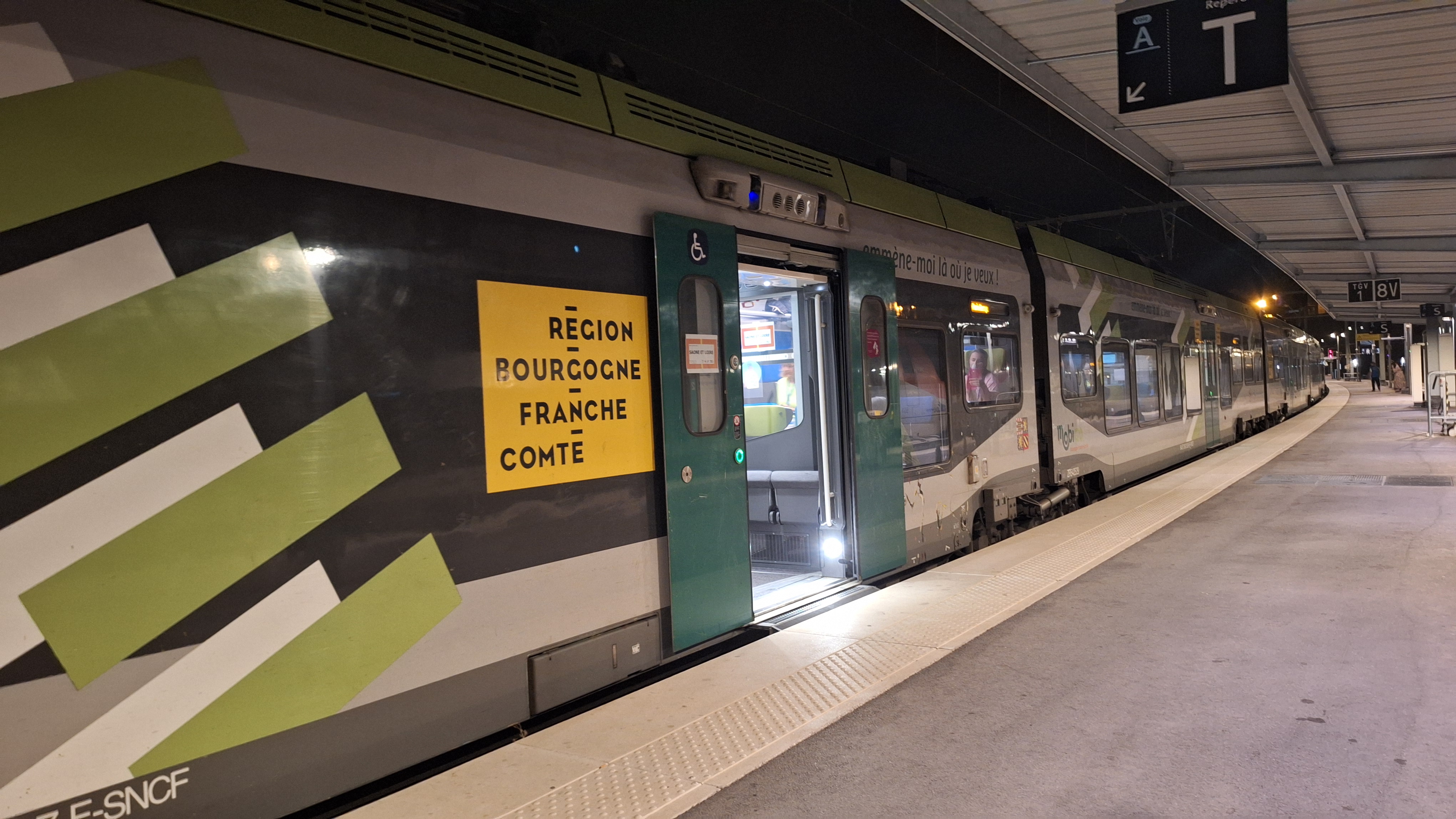 Toussaint : la SNCF muscle l’offre TRAIN Mobigo en Bourgogne–Franche-Comté
