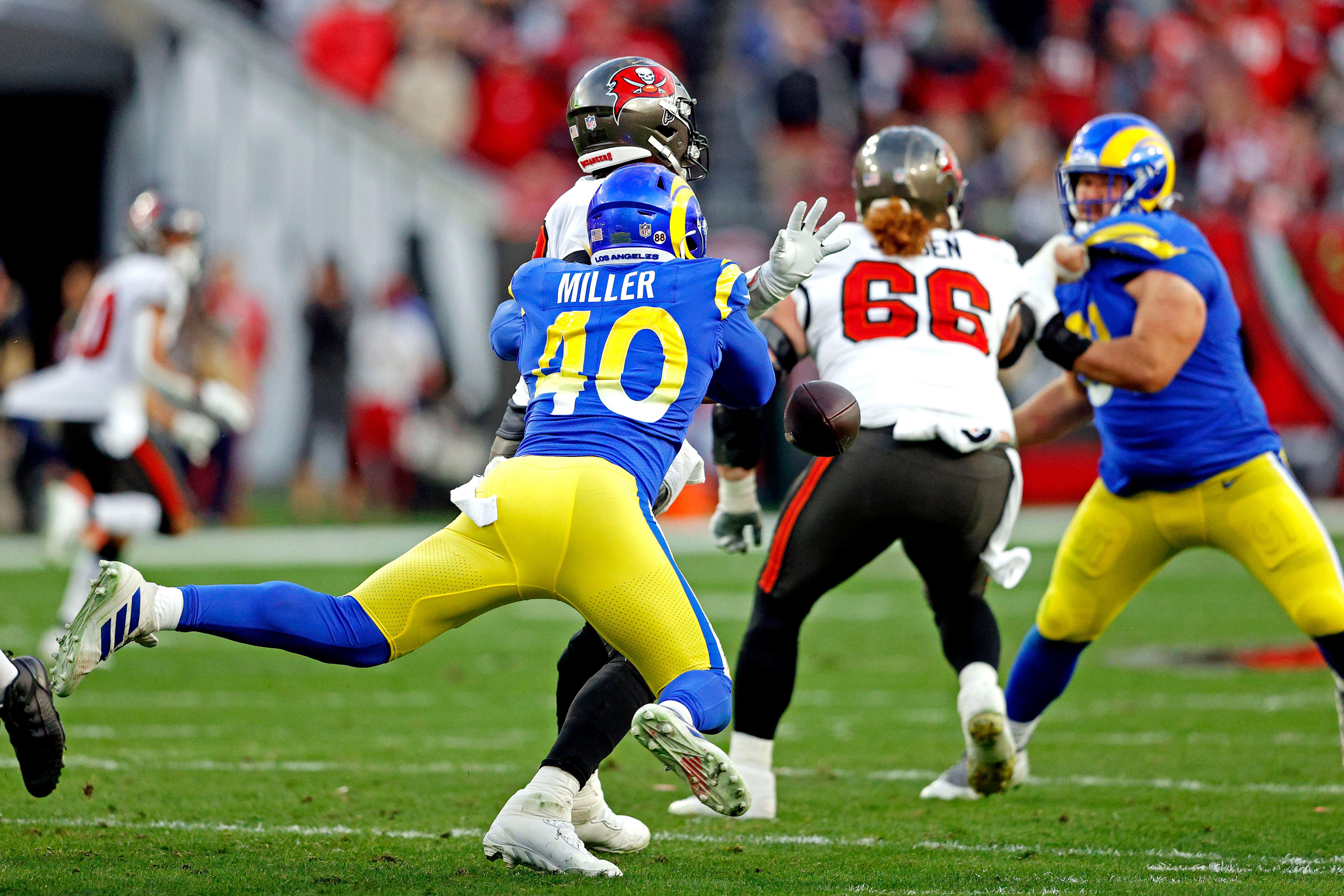 What Channel Is Rams Vs Bucs Sunday Night Football Game Tonight Time