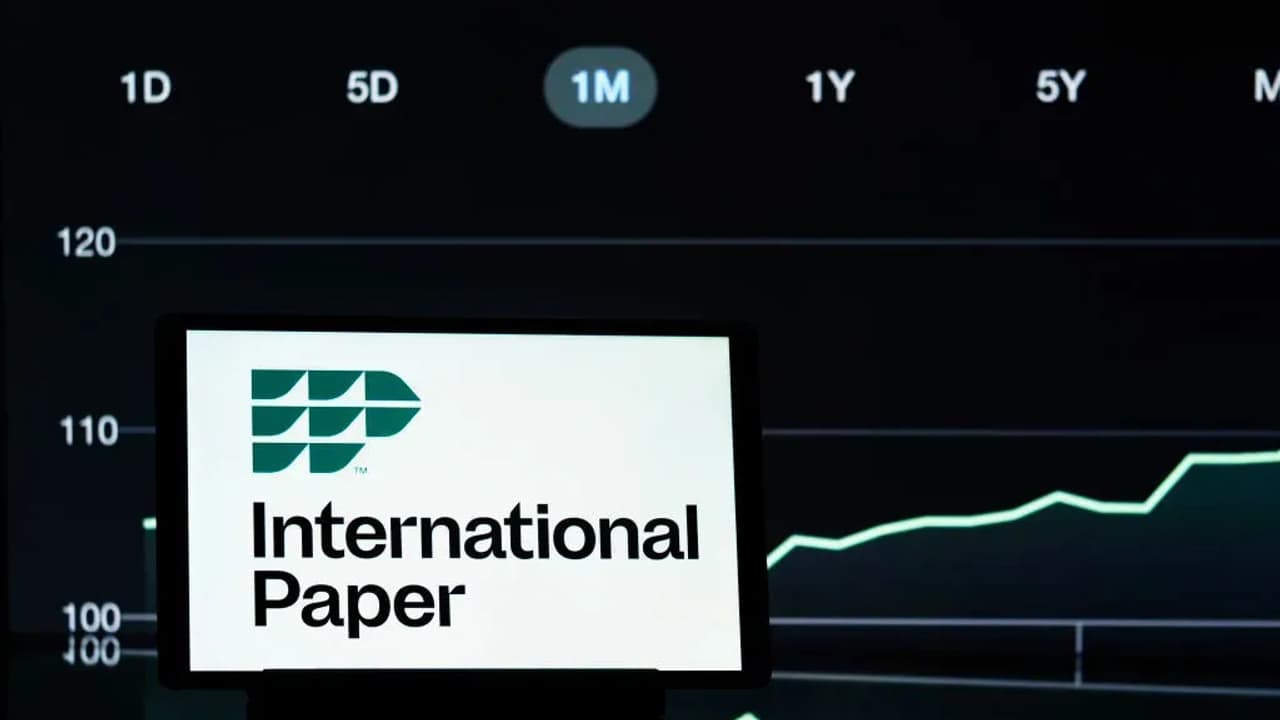 International Paper Sells Pulp Unit For $1.5B, Plans US Mill Closures