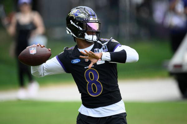 Ravens' Lamar Jackson skips practice, day after leaving early