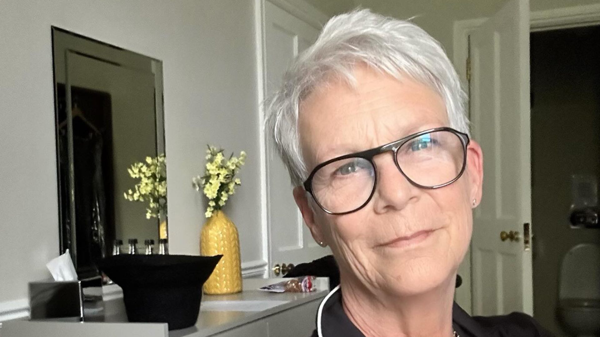 Jamie Lee Curtis Reacts to This Ultra Viral 'Freaky Friday' Video
