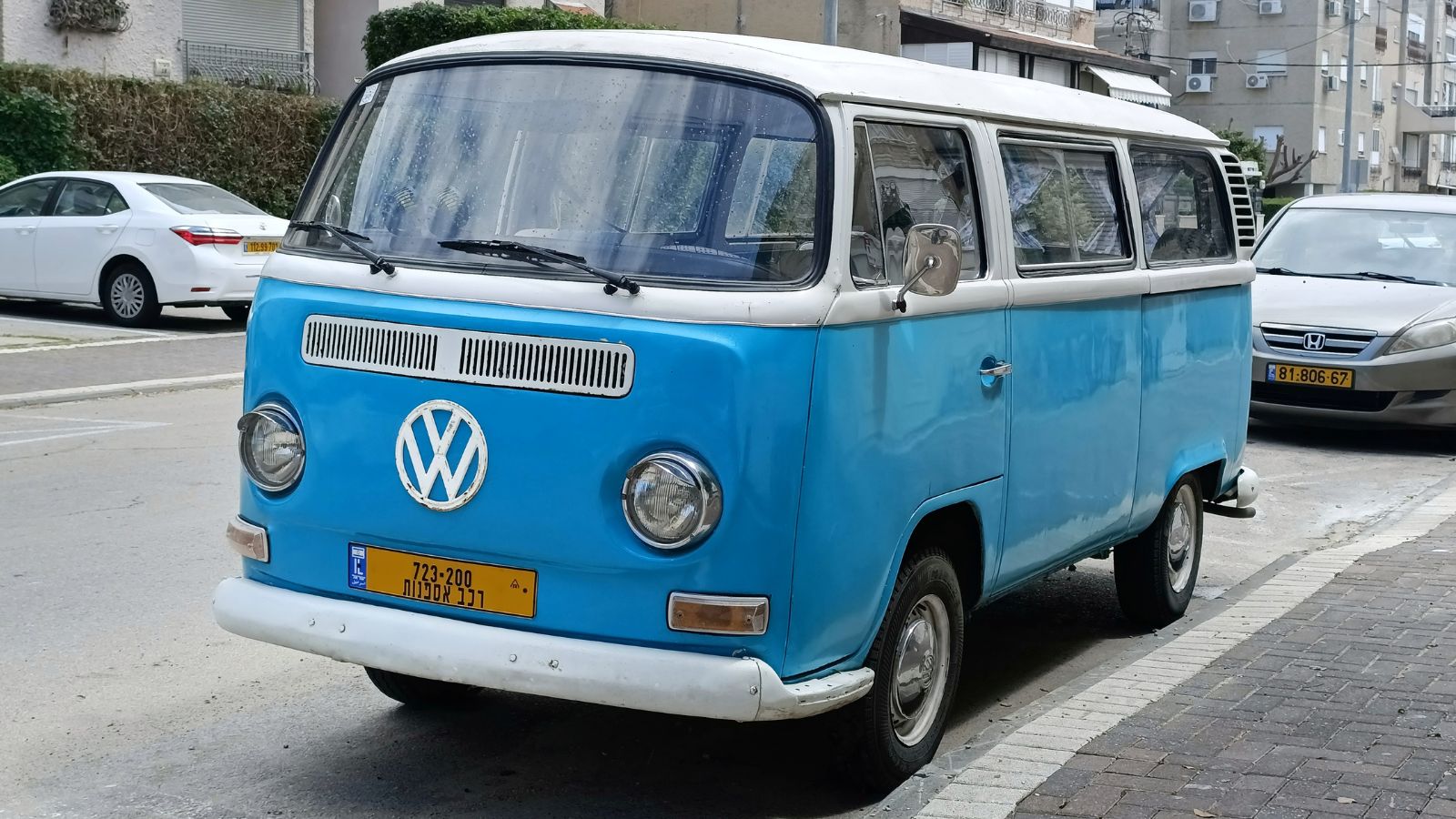 15 Reasons the Volkswagen Type 2 Camper Van Became a Canadian Icon