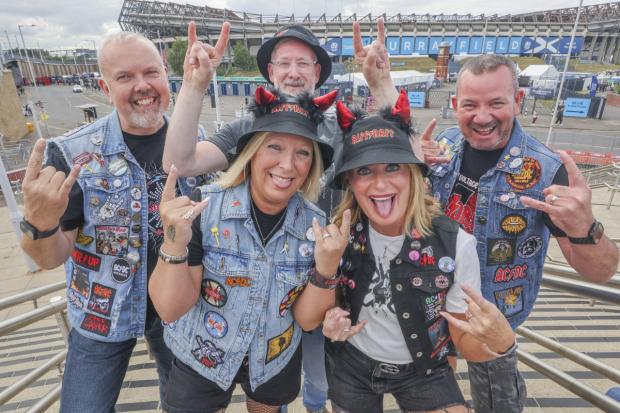 17 pictures of fans ahead AC/DC concert today