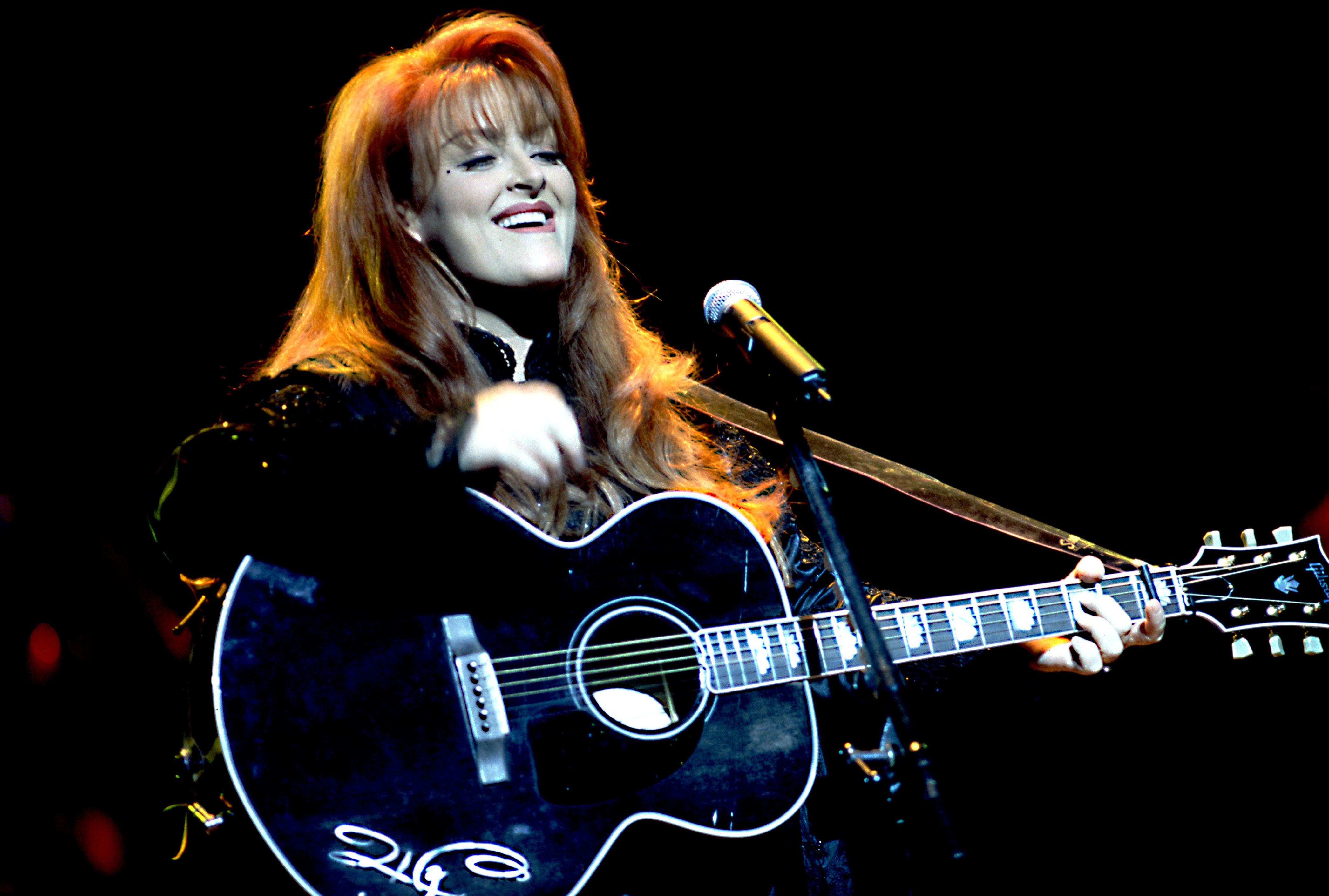 How many times was Wynonna Judd married? All about husbands amid(02)