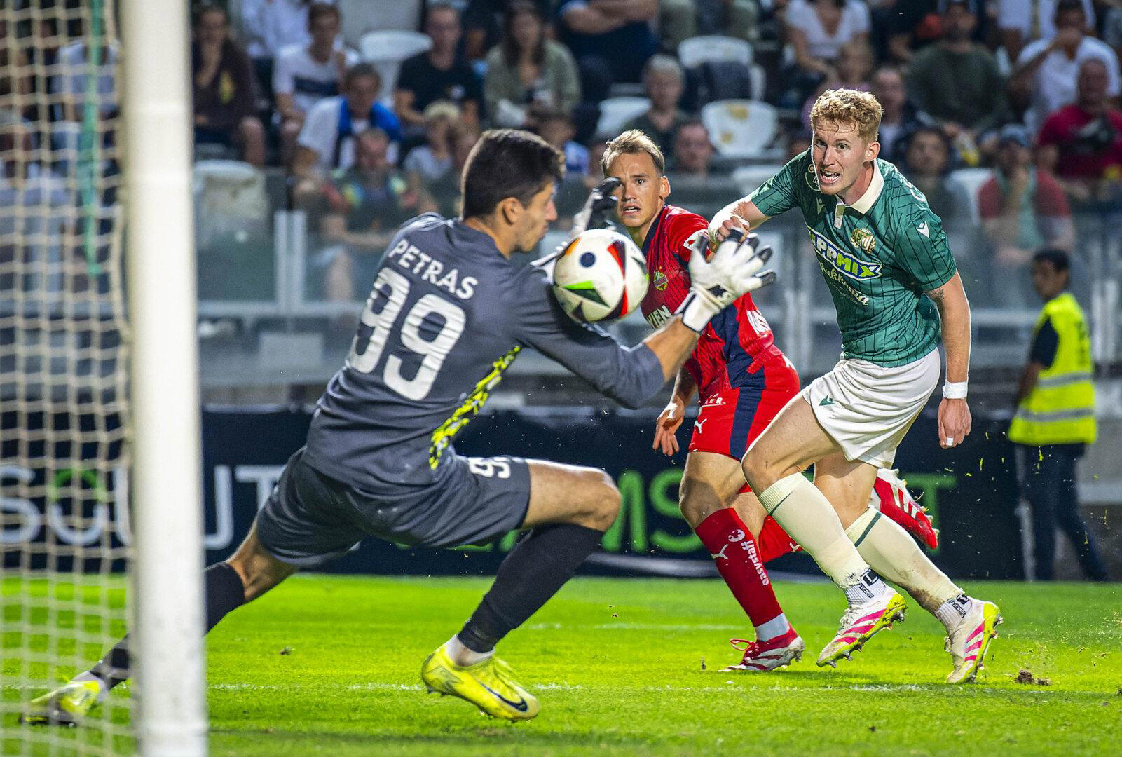 1:2 Rapid kassiert in Györ die erste Saisonniederlage 1:2 Rapid kassiert in Györ die erste Saisonniederlage