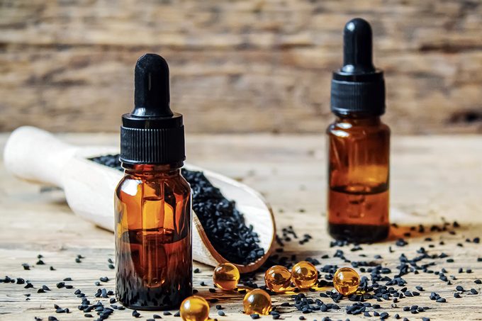 AA1KYRTu 5 Manfaat Minyak Biji Hitam, Menurut Ahli Metabolisme