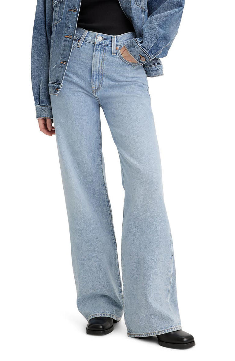 How to style wide-leg jeans: 21 outfit ideas to try in 2025